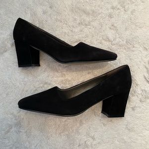 Nine West 6 1/2 suede heels